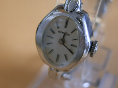 VINTAGE BENRUS LADIES WATCH, RUNS WELL | eBay display picture 2