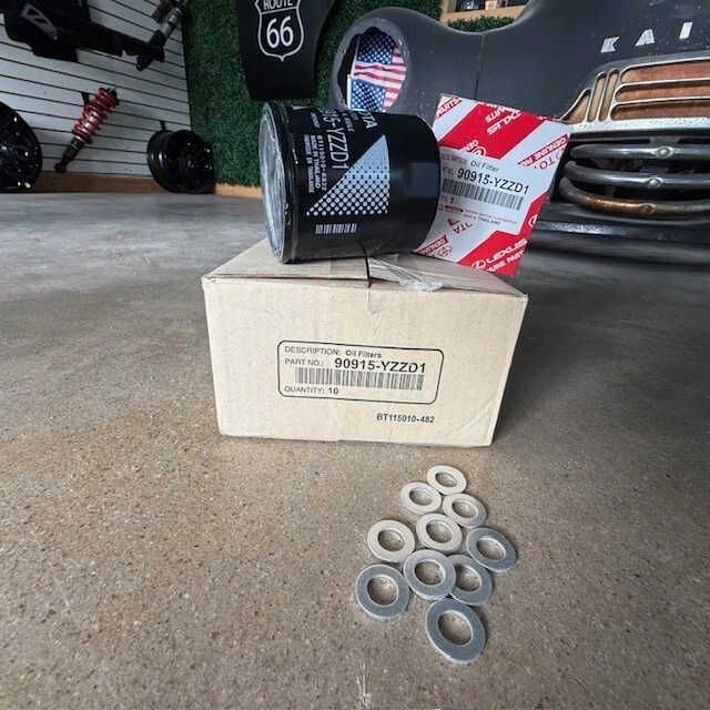 (10) TOYOTA OEM Engine-Oil Filter 90915YZZD1 w gasket - Image 3 of 4