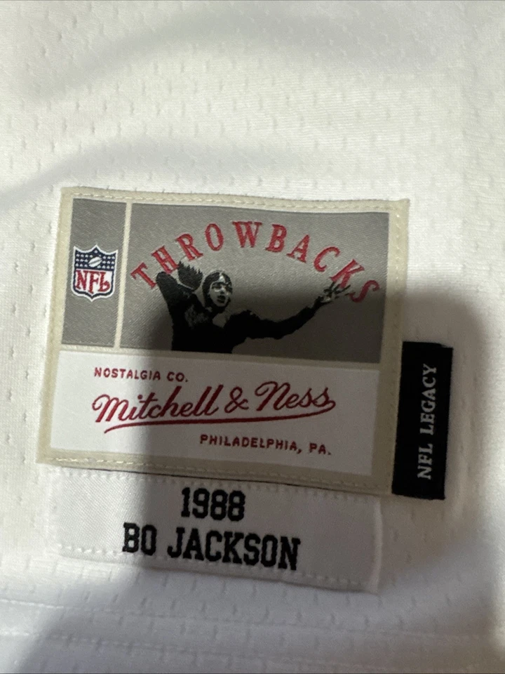 Camiseta Bo Jackson Los Angeles Raiders 1988 Mitchell & Ness Legacy talla mediana 40 Foto 3 de 4