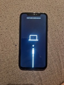 iPhone 11, 128GB, Schwarz