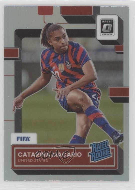 2022-23 Panini Donruss Rated Rookie Optic Holo Prizm Catarina Macario #191 17p7
