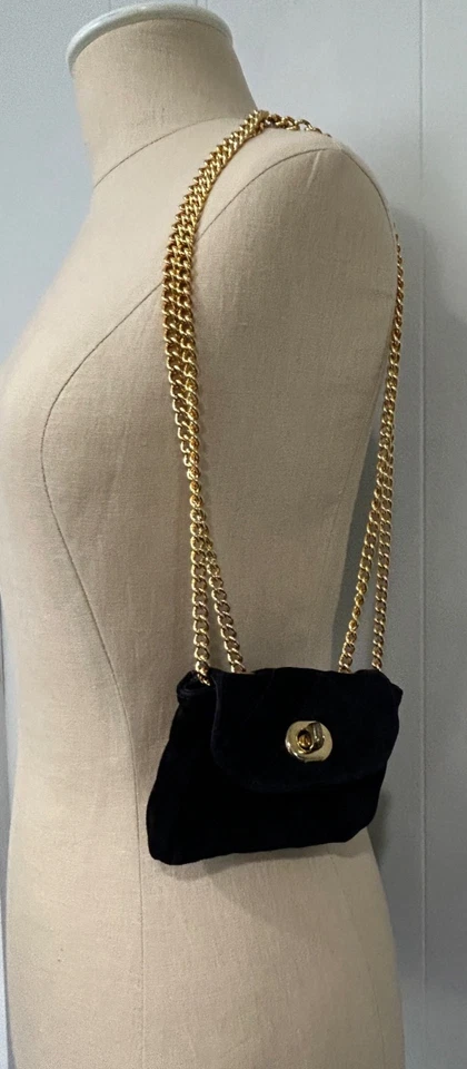 Bolso de Hombro Monedero Vintage Ann Taylor Acolchado Negro Gamuza Cadena Tono Dorado Foto 3 de 4