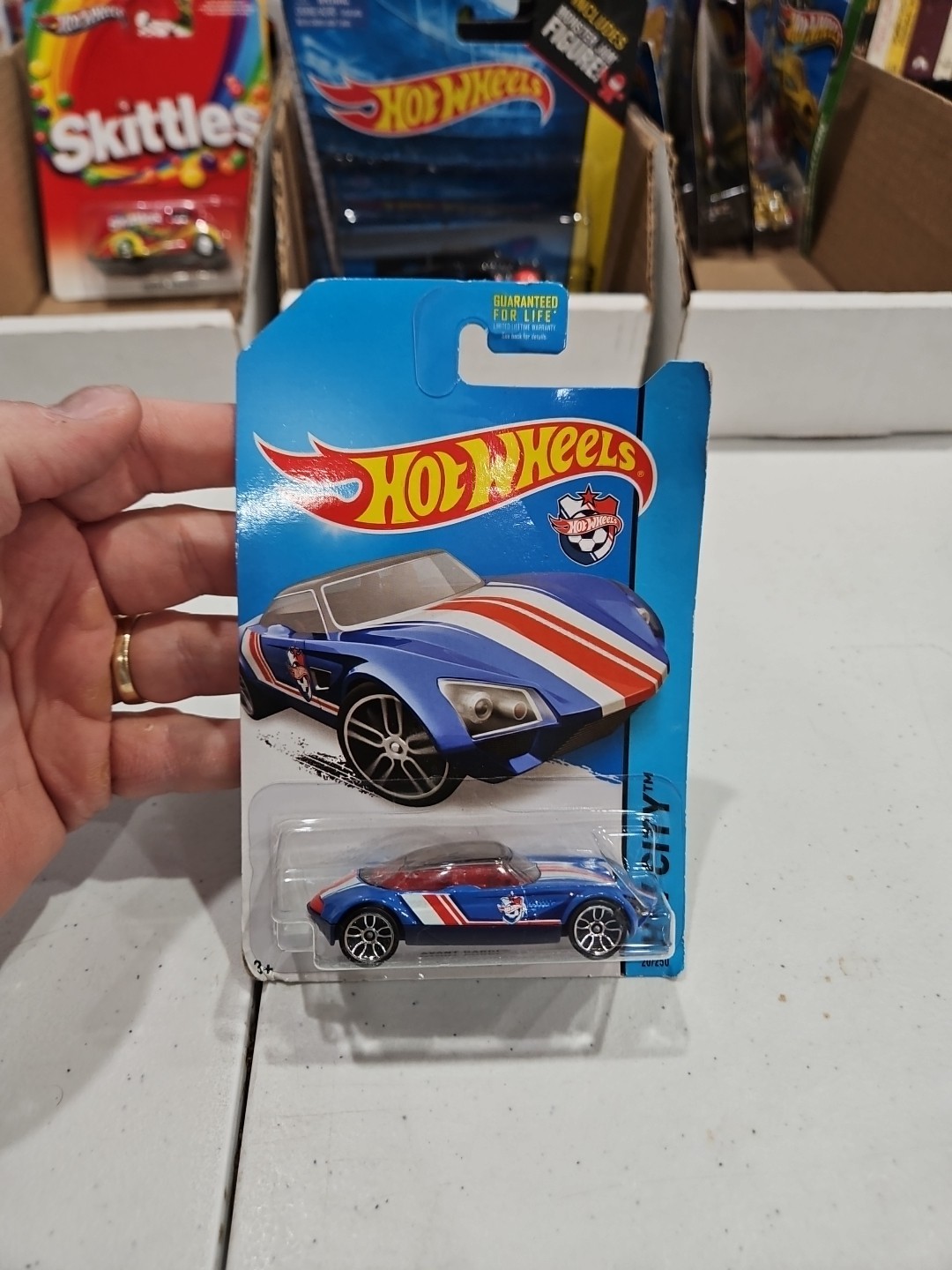 2014 Hot Wheels "Avant Garde" HW City Series #20/250 1:64 Scale