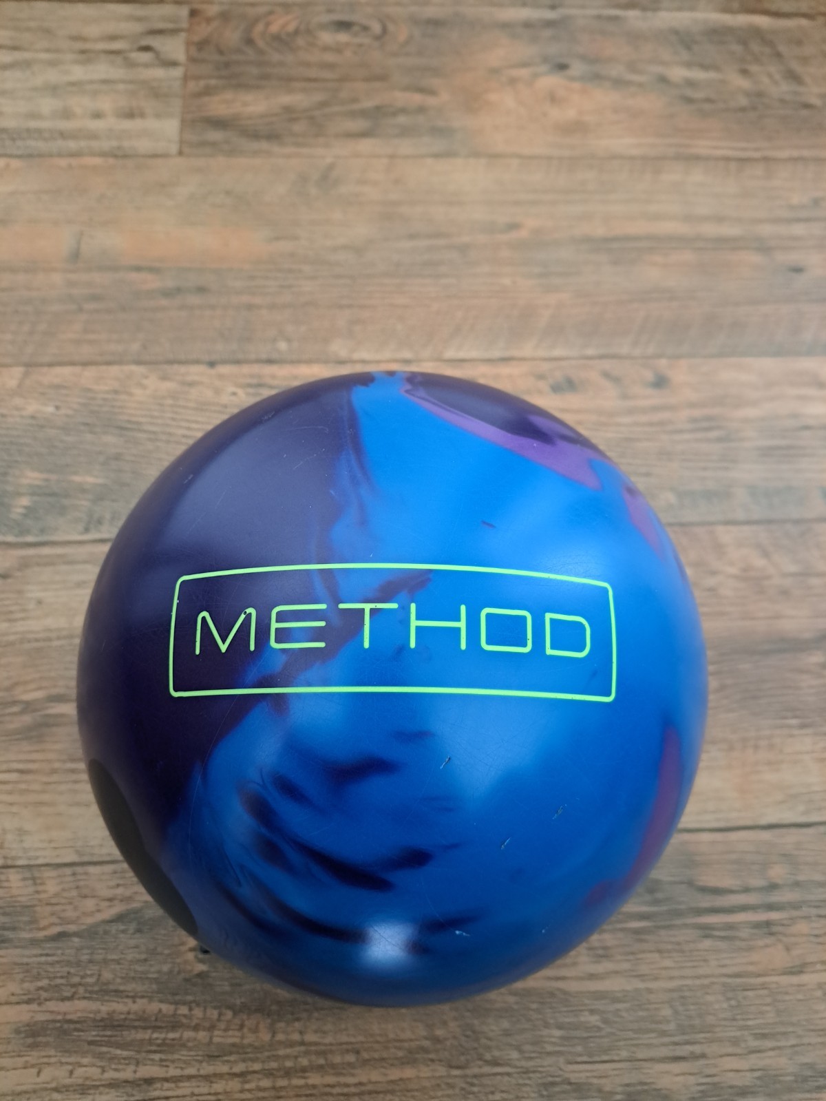 Brunswick Method Solid Bowling Ball 14.2 Lbs Plugged