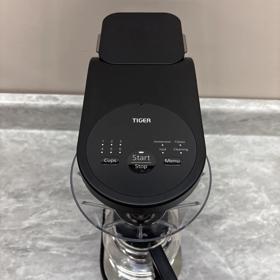 Cafetera automática híbrida Tiger - Verter sobre cafetera e inmersión de vapor Foto 2 de 4