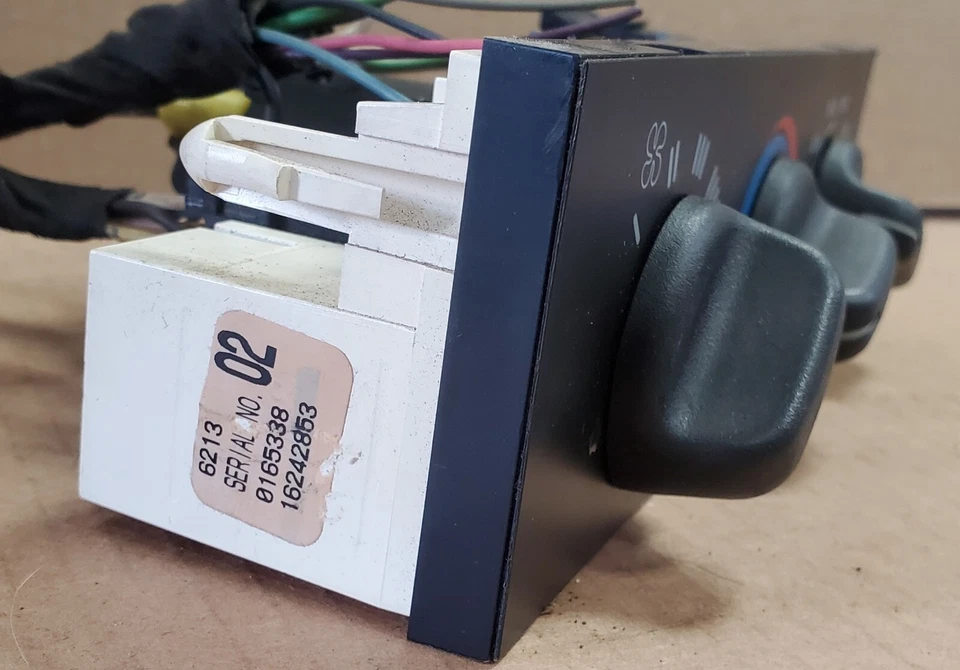 1996 1997 Oldsmobile Achieva Heater A/C Control Unit OEM W/Pigtail 16242853 Foto 2 de 4