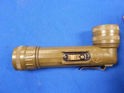 Lampe Torche Militaire Fulton MX991/U - Verte, Tête Angulaire