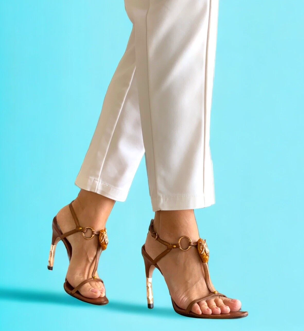 Sandales coulissantes en cuir marron Gucci x Tom Ford tête de serpent embellies, taille 39