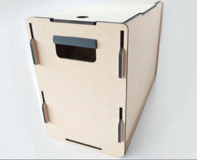 COMIC STORAGE BOX - Wooden snapbox for current publications
