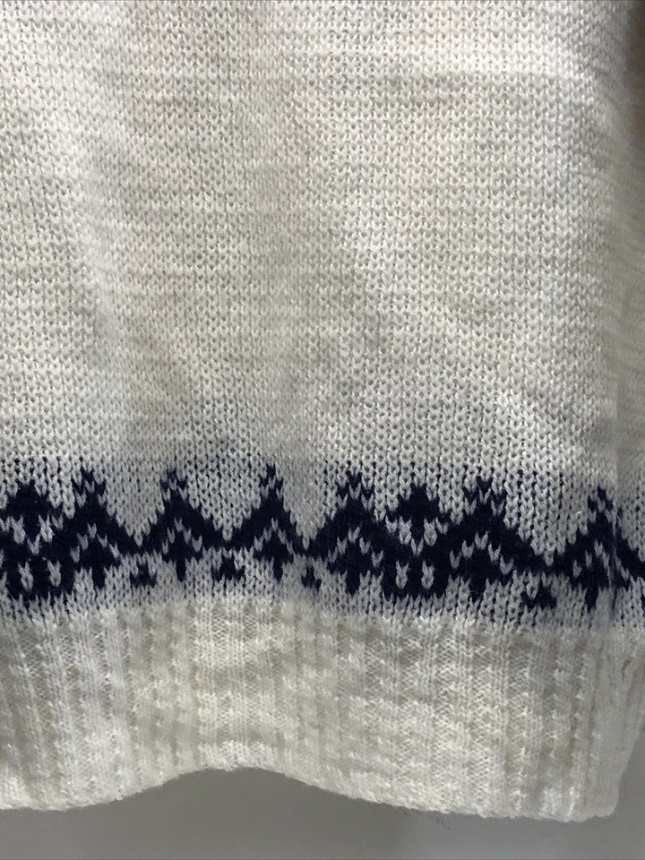 Vintage Men’s Christmas KNIT Acrylic Reindeer Ski Sweater size L holiday - Image 4 of 4