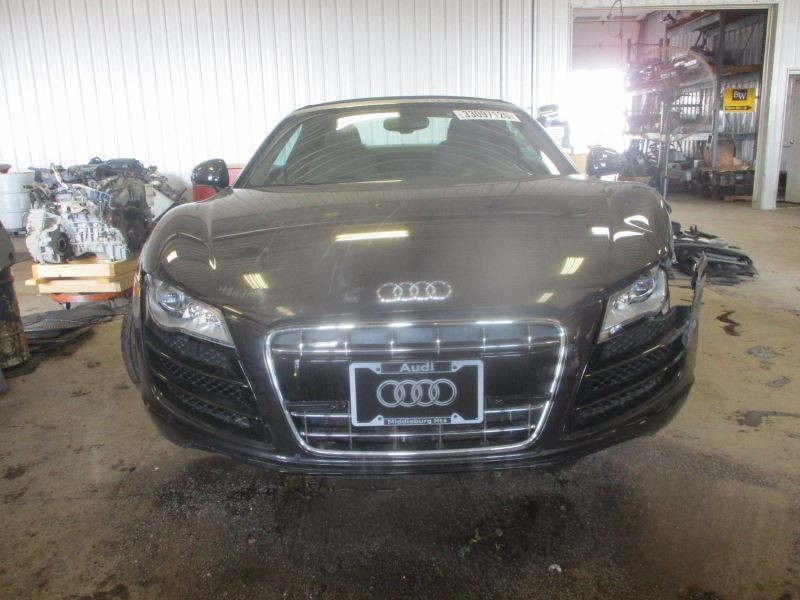 AUDI R8   2012 Antenna 1226786