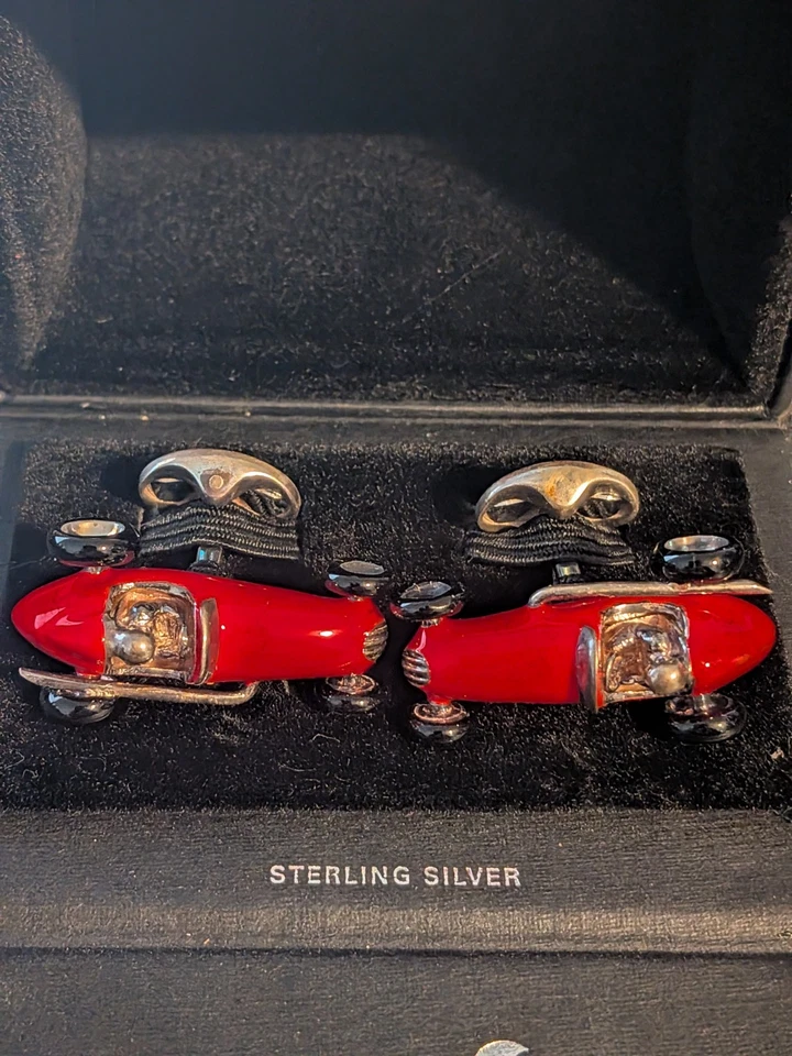 Deakin & Francis Men's Sterling Silver Limited Edition Ferrari Cufflinks - Image 3 of 3