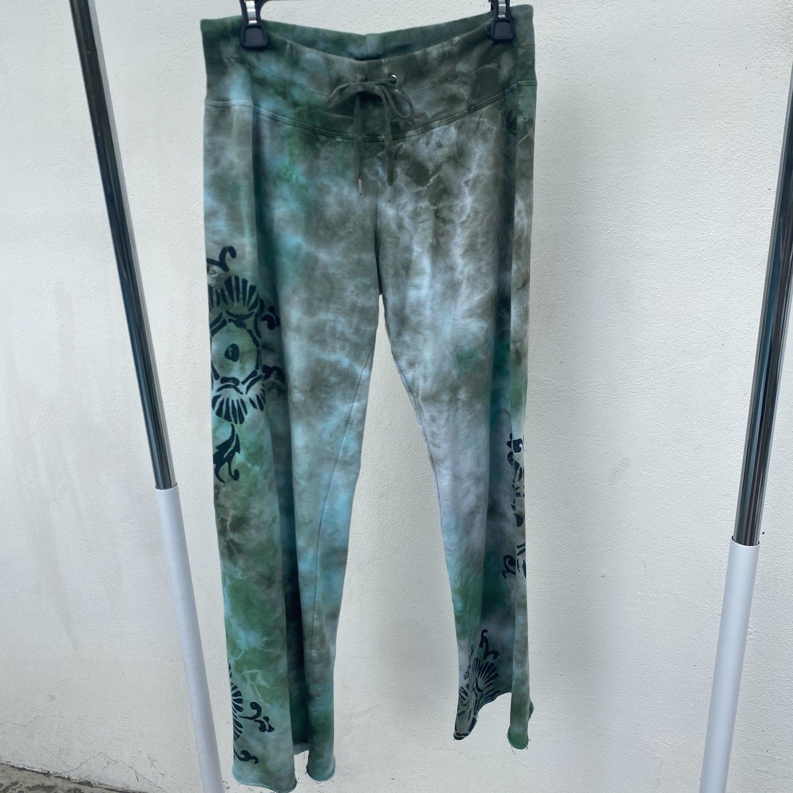 Y2K Lucky Brand Green Blue Tie Dye Floral Graphic Sweatpants Size Small