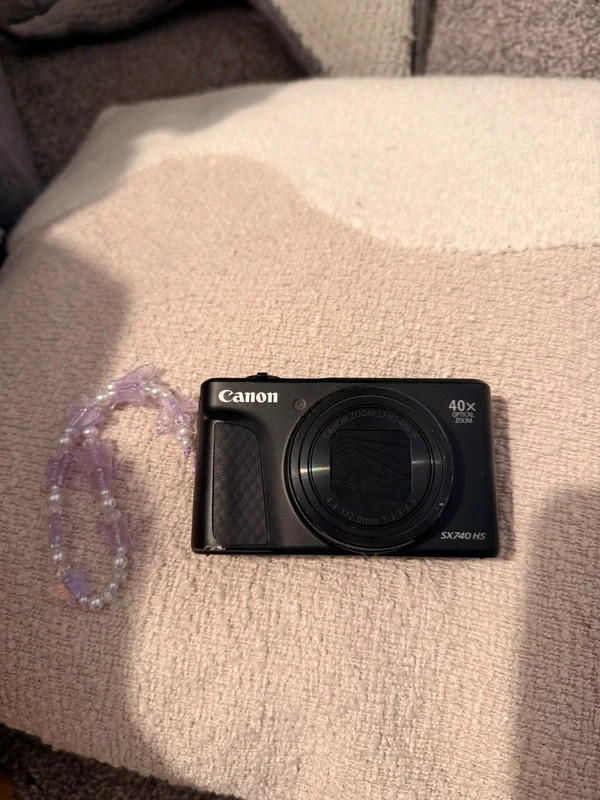 Canon PowerShot SX740 HS 20.3MP Digital Camera - FLASH NOT WORKING