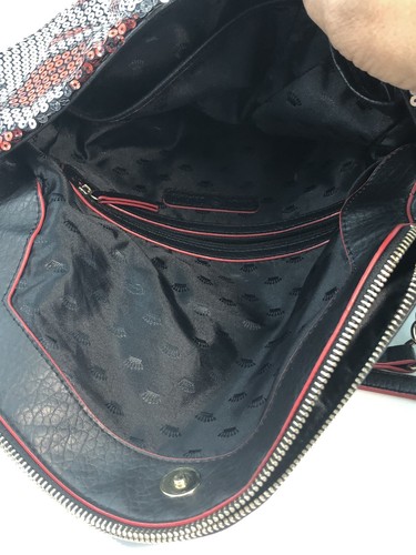 JUICY COUTURE Silver Red Sequined Lips Medium Size Handbag - Picture 10 of 12