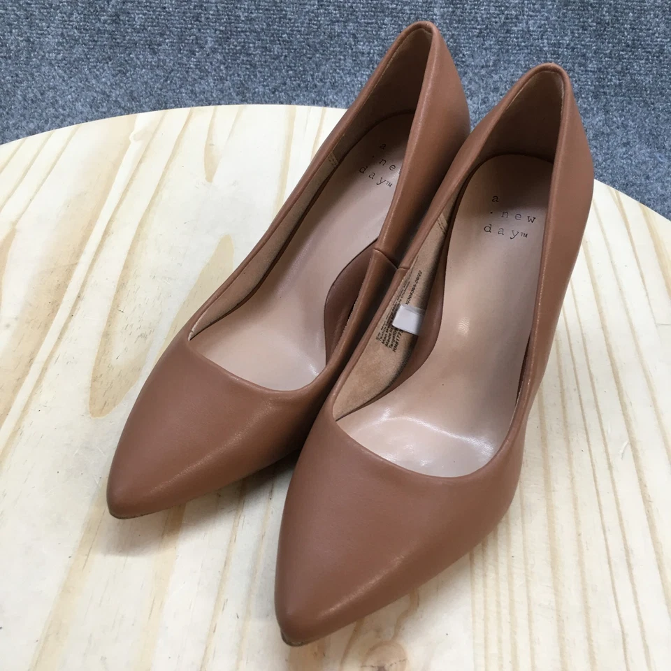 Zapatos de salón A New Day para mujer 6 W sin cordones marrón imitación cuero punta tacones Foto 3 de 4