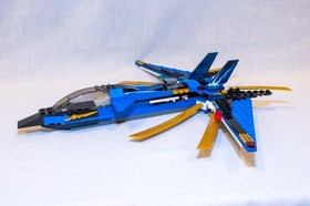 LEGO NINJAGO: Jay's Storm Fighter (9442)