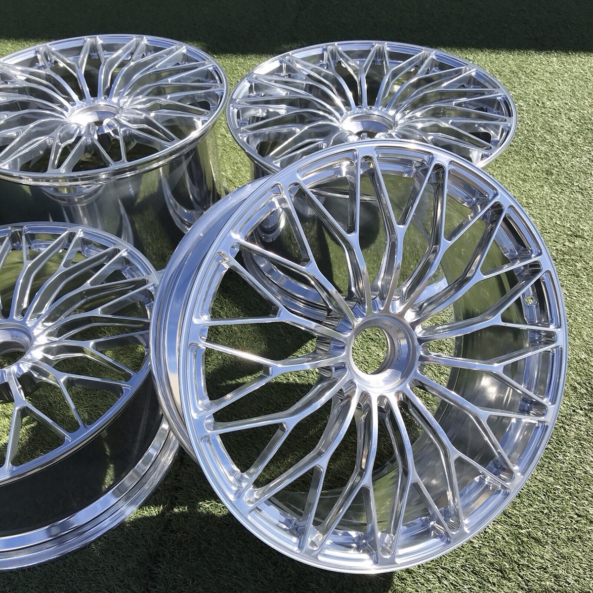 Lamborghini 純正 前20インチ後21インチ ホイール 4本セット 20 21 LAMBORGHINI SV SVJ RIMS ULTIMATE WHEELS CERAMIC 470601017