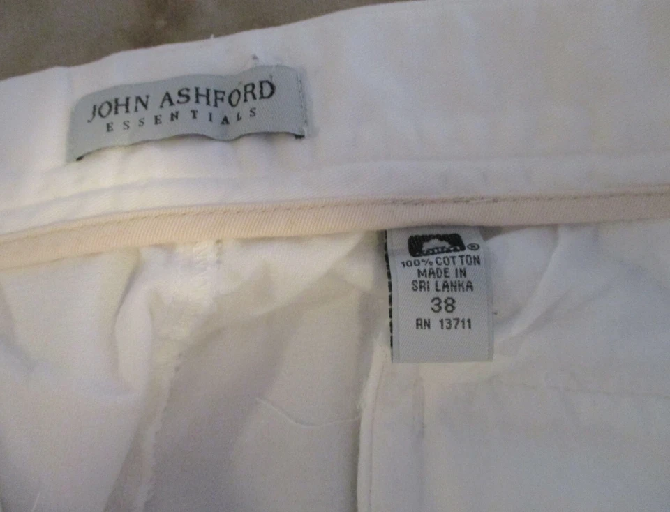 Pantalones cortos chinos de algodón blancos para hombre talla 38 John Ashford Foto 4 de 4