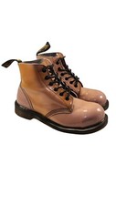 DR. MARTENS VINTAGE MADE IN ENGLAND CREAM PATENT LEATHER WOMAN BOOTS SZ 5/7