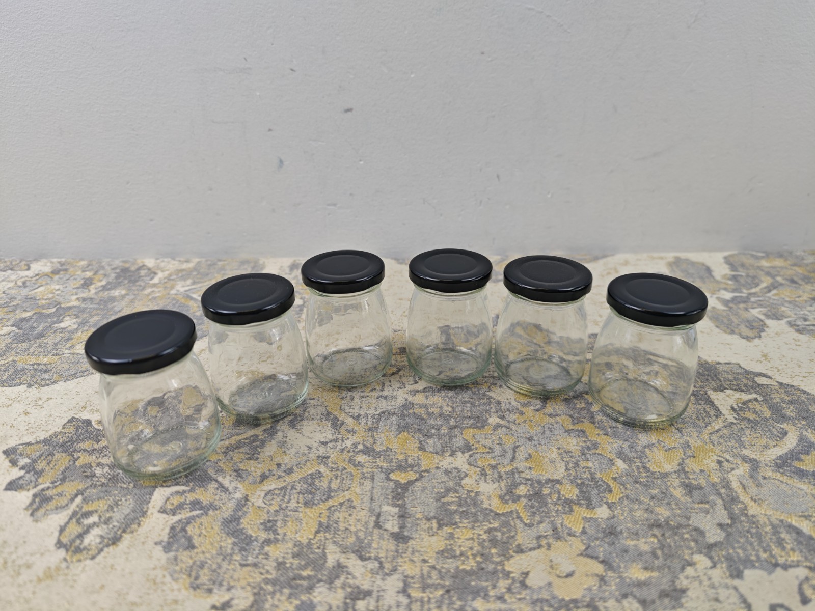 Danmu Art 6pcs 100ml Clear Glass Bottles with Pretty black Lids Small Glass Jars
