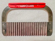 Vintage Huot Land O' Lakes Serrater & Meat Tenderizer 7"