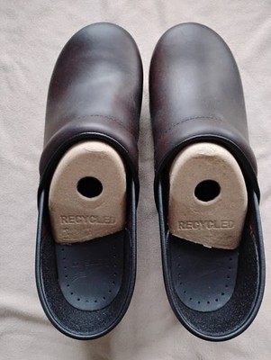 Dansko Professional Leather Clogs (Antique Brown) Size 42
