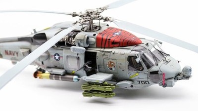 Kitty Hawk 1/35 MH-60R Seahawk プラモデル Kitty Hawk 1/35 MH-60R 