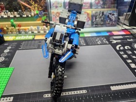 Lego Technic Set #42063 BMW R 1200 GS Adventure w/Instructions No Box