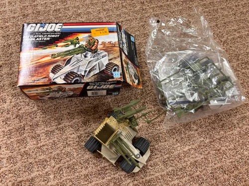 1988 G.I. JOE Battlefield Robot Tri-Blaster sealed with box + complete loose one