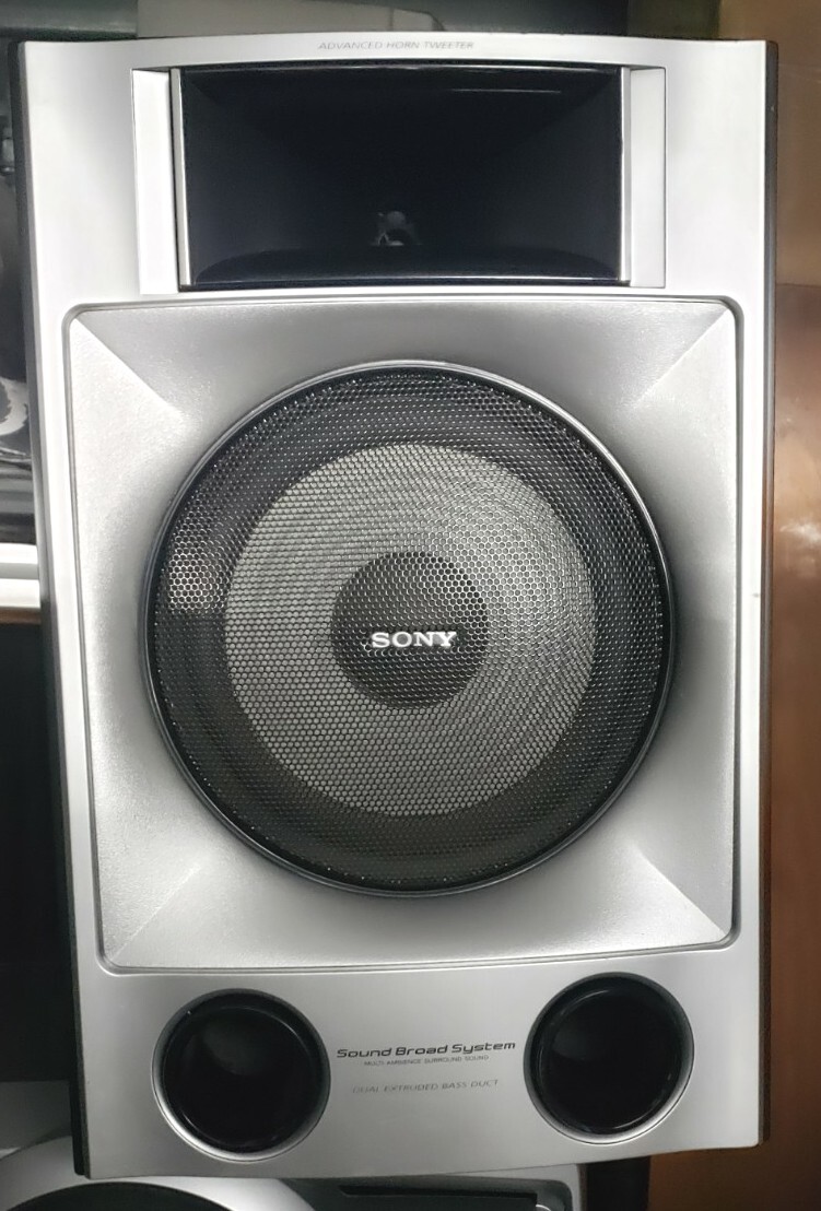 Sony MHC-LX10000. (2) Speakers 8
