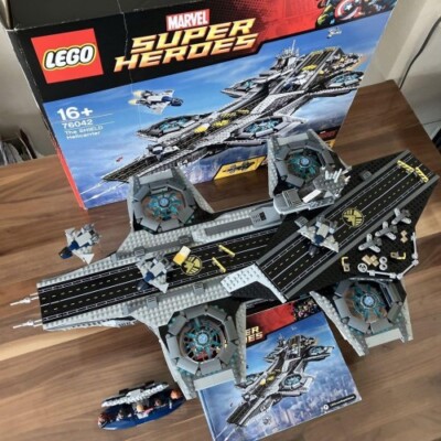 LEGO Marvel 76042 The SHIELD Helicarrier Super Herdes Boys Girls