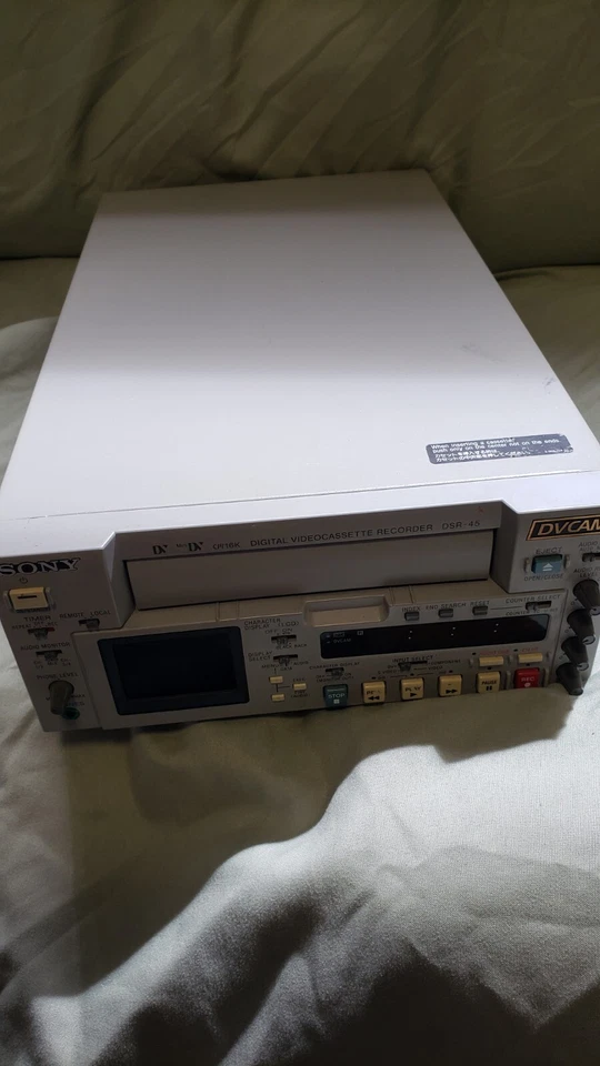 Grabadora de video digital Sony DSR-45 DVCAM MiniDV NTSC Foto 2 de 4