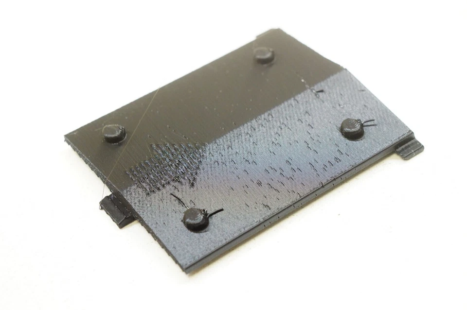 3D-gedruckte Batteriefachabdeckung für Spektrum DX2e RC Sender (Rep. SPM9017) - Bild 3 von 4