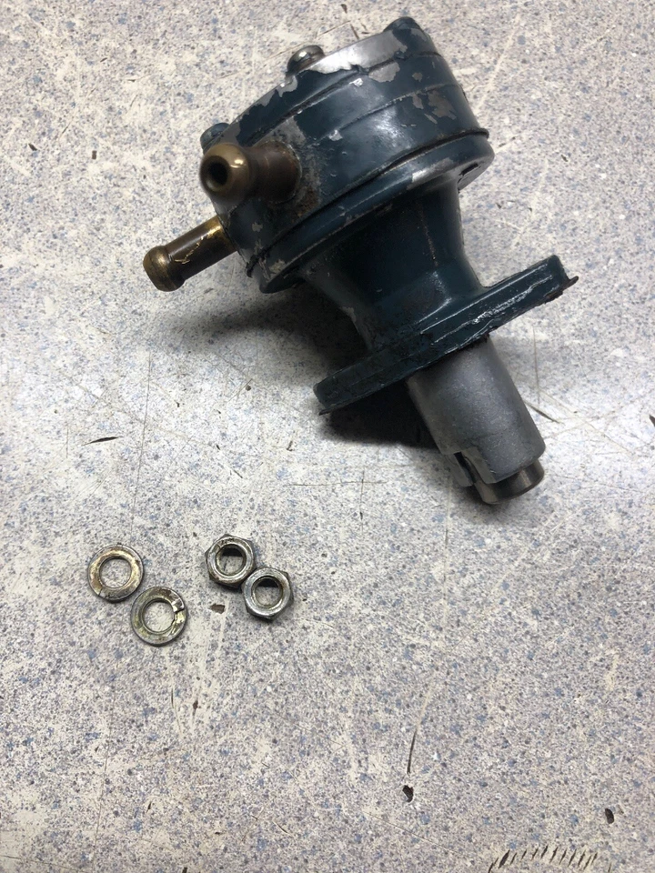 Bomba de combustible Kubota B7001 tractor D750 Foto 4 de 4