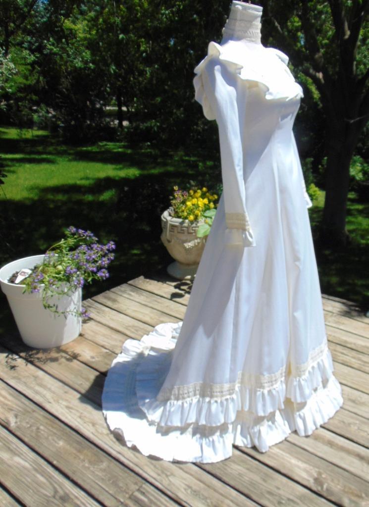 Vtg 70s Victorian/ Cottage Core Prairie Hippy Off White Wedding Dress 26W | eBay Vtg 70s Victorian/ Cottage Core Prairie Hippy Off White Wedding Dress 26W | eBay