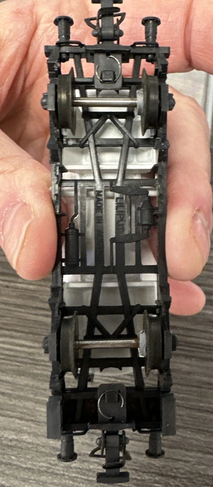 Liliput HO Scale Tank Car Unox RTR Used - Image 4 of 4