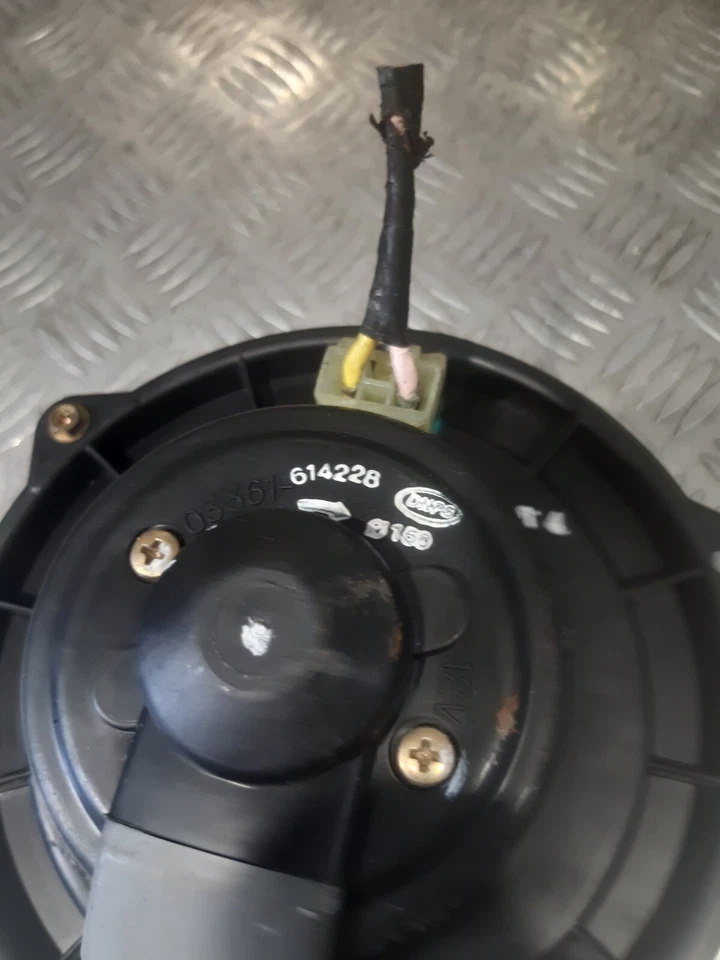 SSANGYONG REXTON 2008 calentador ventilador motor 03361-614228 Foto 2 de 2