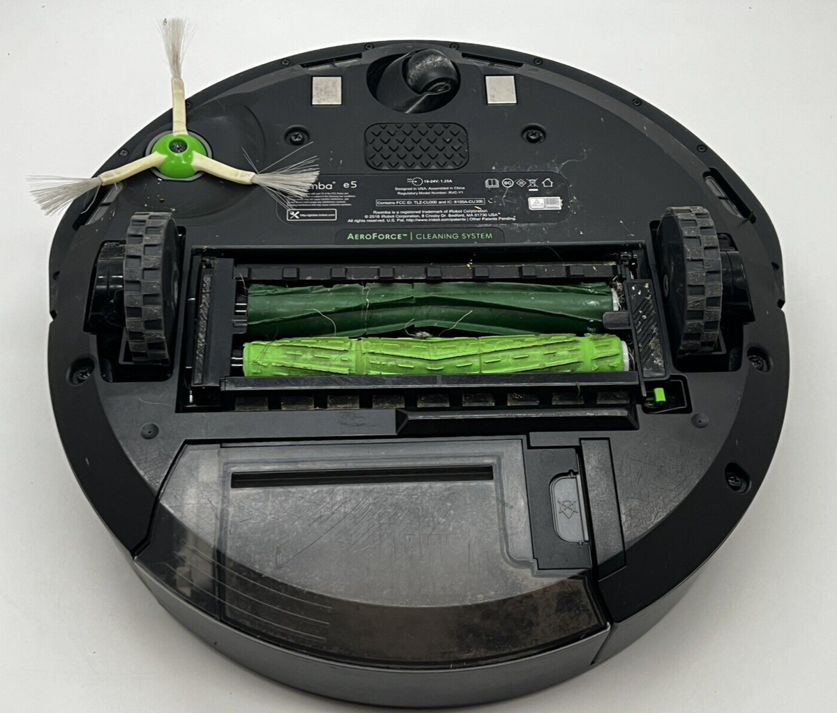 UNTESTED iRobot Roomba e5 Wi-Fi Connected Robot Vacuum For Parts