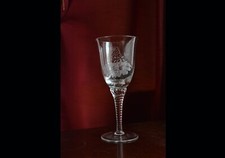 Vine drinking glass hand engraved flower butterfly. Sign Leslie Smych 1990. Blo