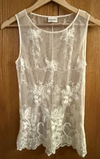 NICOWA Wms Tank Top Shirt Sz It 34 US 0 White Mesh Lace Delicate Feminine Sheer