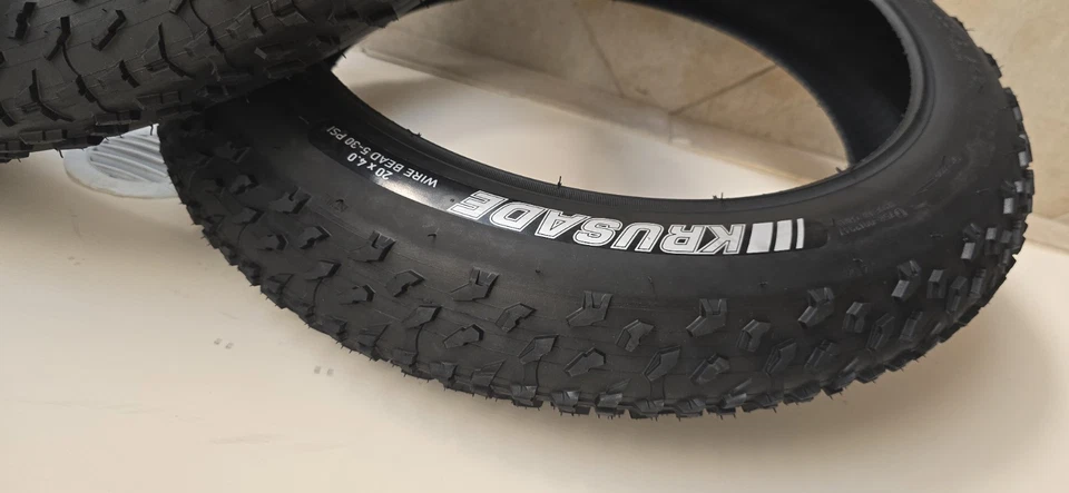 2) 🇮Copertoni Fat Bike 20x4.0'' KENDA KRUSADE ANTIFORATURA Rigido TACCHETTATO - Image 3 of 4