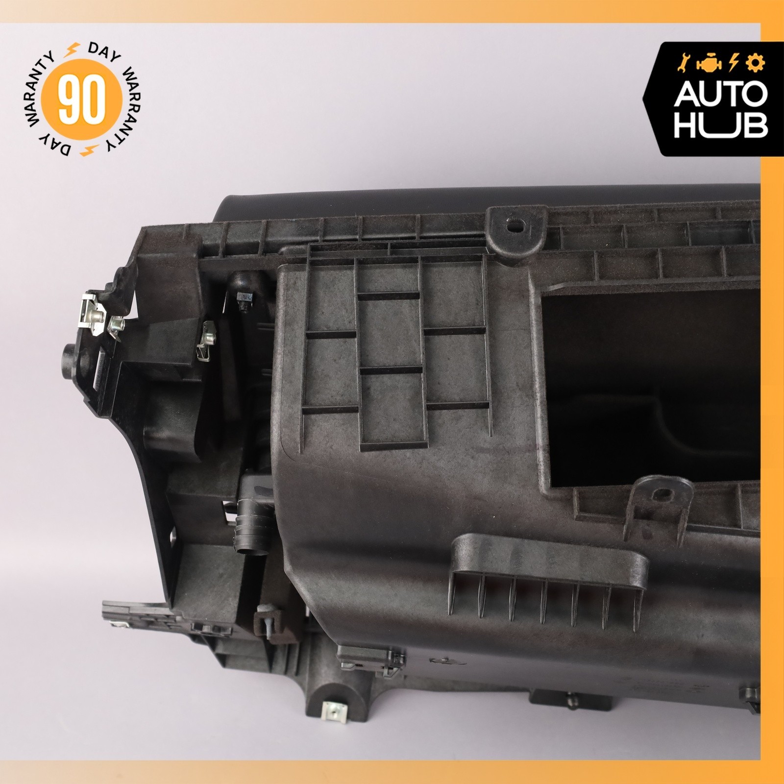 17-20 Maserati Levante M161 Dashboard Dash Glove Box Glovebox Black OEM 89k
