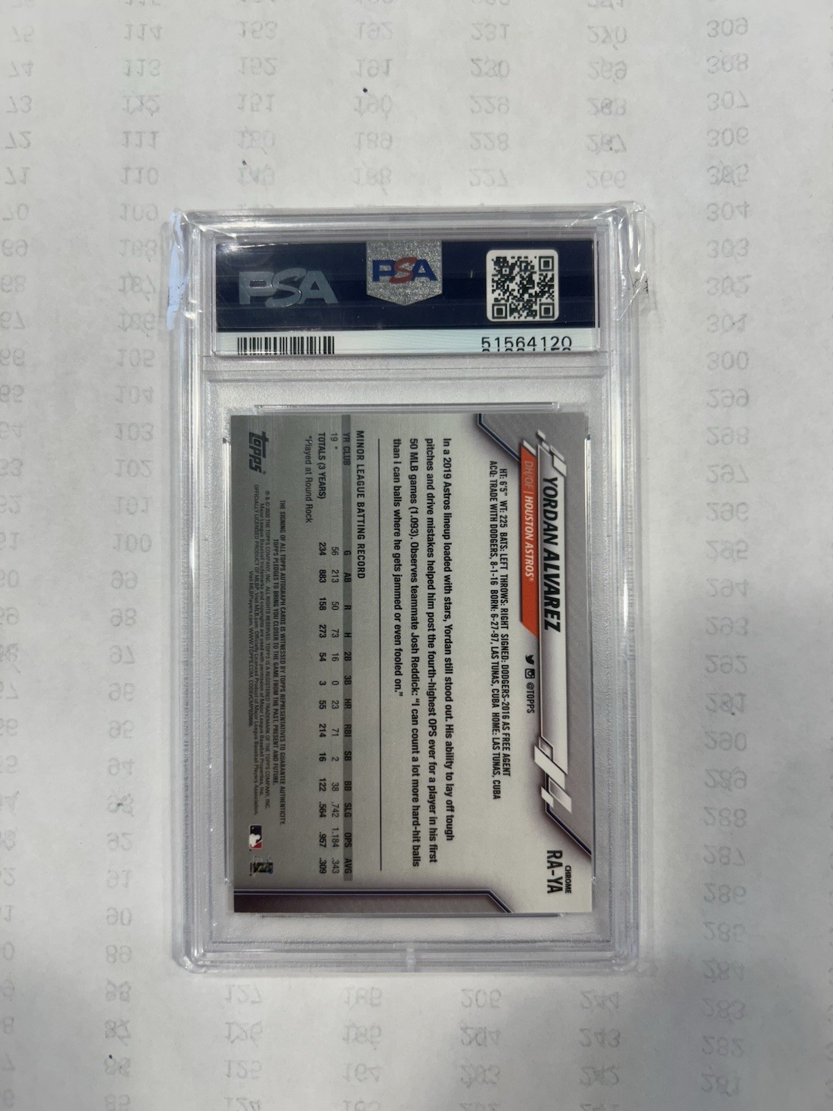 2020 Topps Chrome - Rookie Autographs Yordan Alvarez #RA-YA (AU, RC) Psa 9 view 2