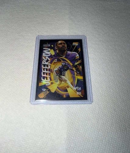 2025 Topps Chrome Justin Jefferson Base (RAW)