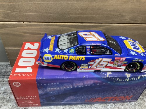 Action Michael Waltrip #15 NAPA '01 Monte Carlo 1 of 6228 - Picture 2 of 15
