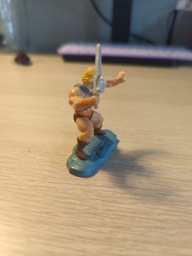 Masters Of The Universe- MOTU - He-Man Mini Figure 2" By Mattel - Picture 5 of 7