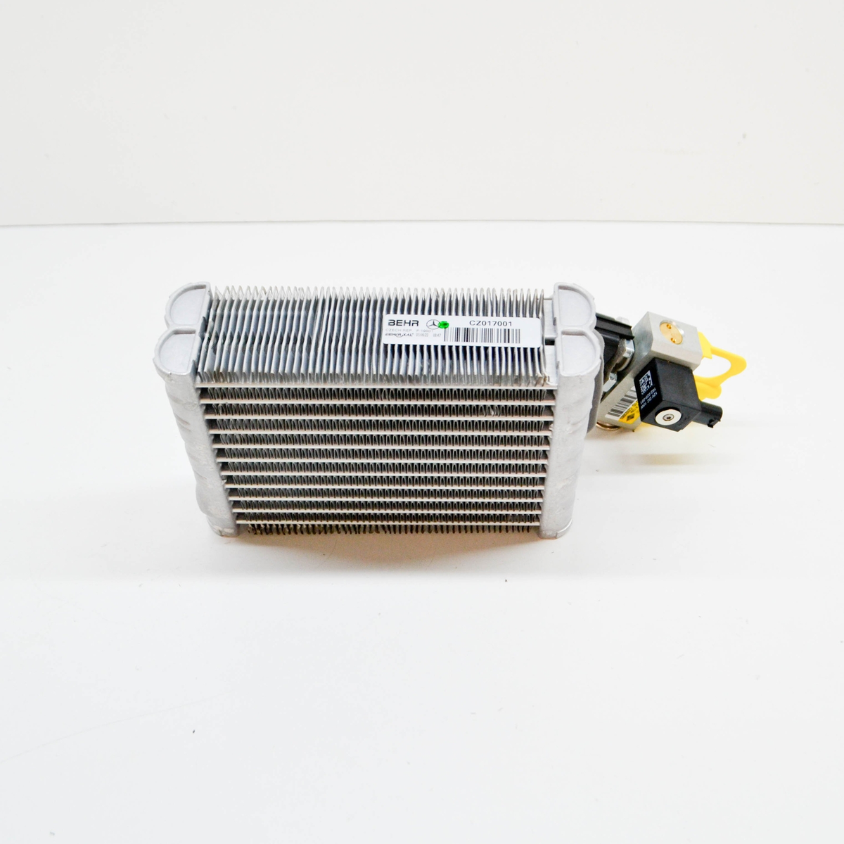 Radiateur De Chauffage D'occasion Pour Mercedes Classe V W447 250 – Réf. A0008304401