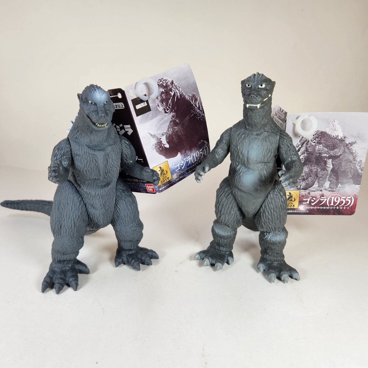 ゴジラ　54体セット Bandai Godzilla 1954 & 1955 Movie Monster Series Vinyl