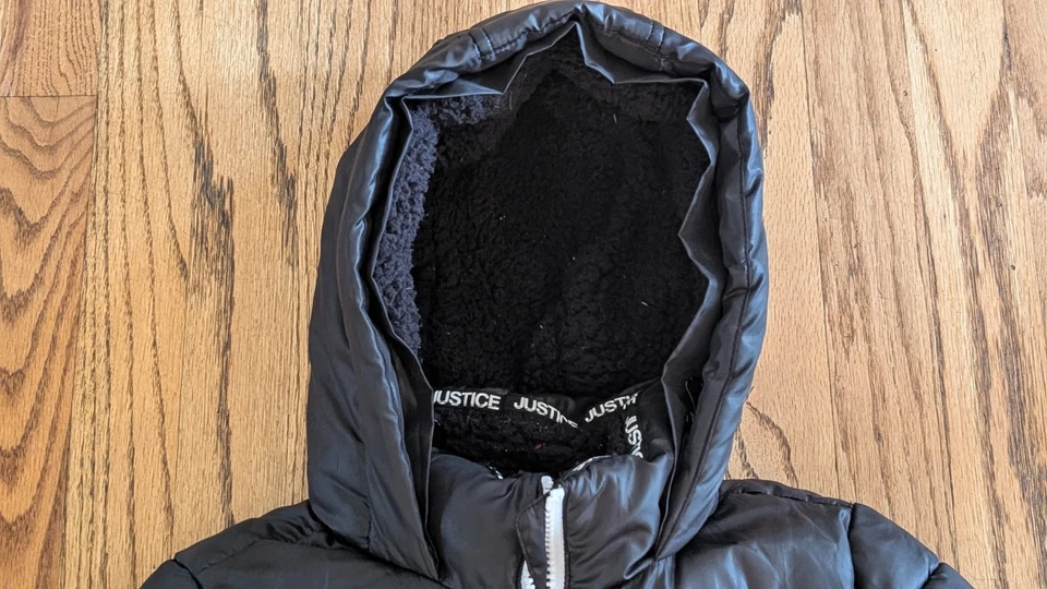 Justice девочек черный с капюшоном изолированный пуховик куртка с молнией зимнее пальто, размер 8 - Изображение 3 из 4